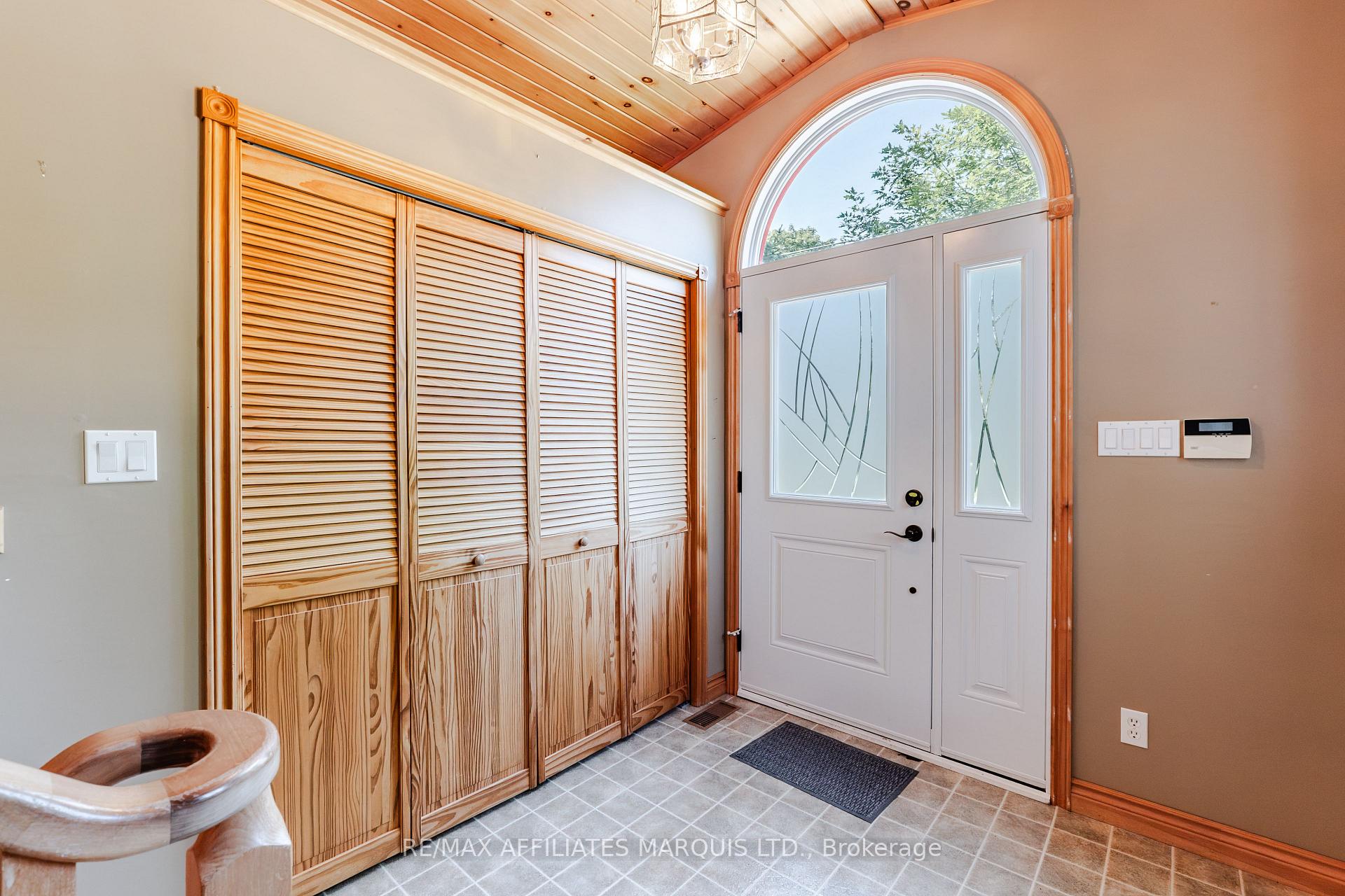 Photo 7 of 24 Nelson Street, North Stormont, Finch — HOMEH