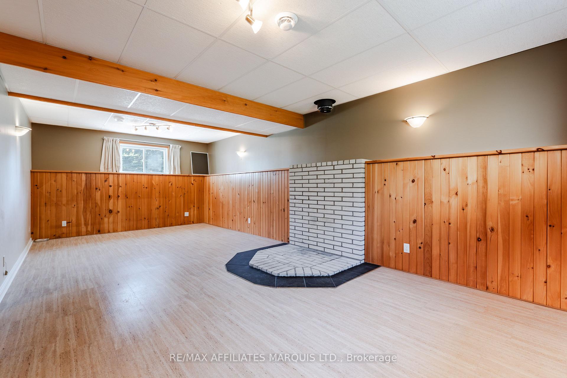 Photo 26 of 24 Nelson Street, North Stormont, Finch — HOMEH
