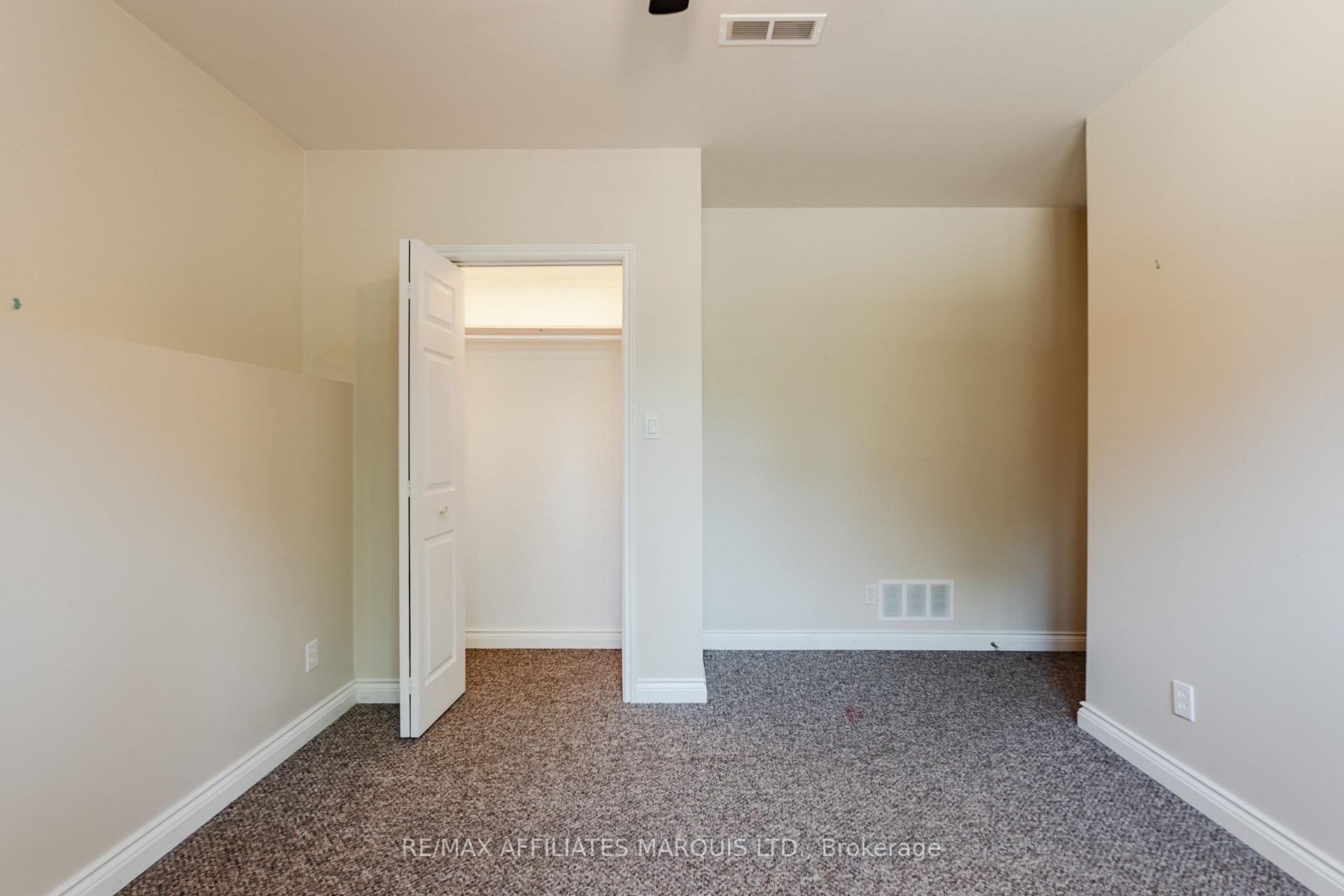 Photo 31 of 24 Nelson Street, North Stormont, Finch — HOMEH