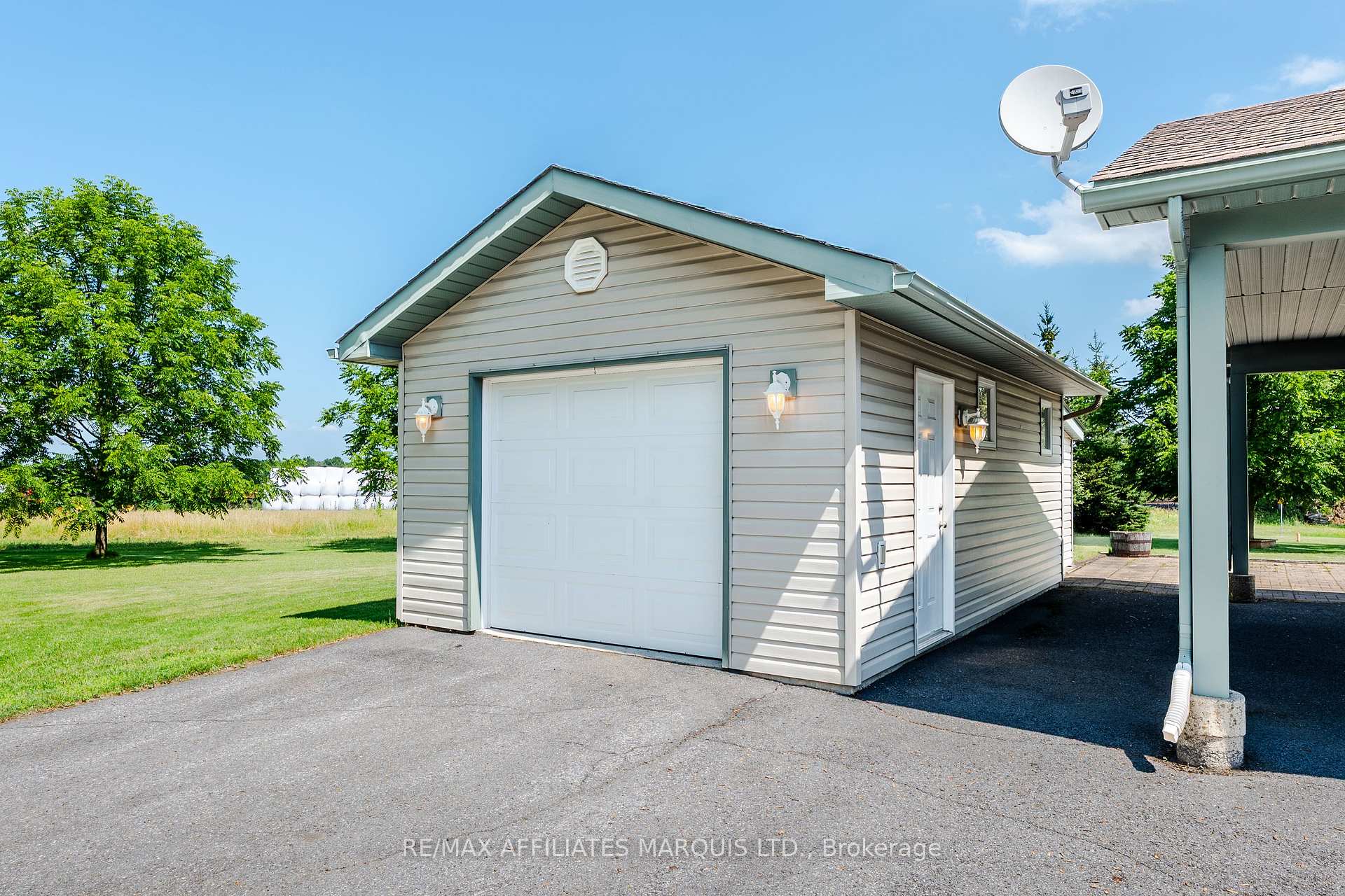 Photo 44 of 24 Nelson Street, North Stormont, Finch — HOMEH