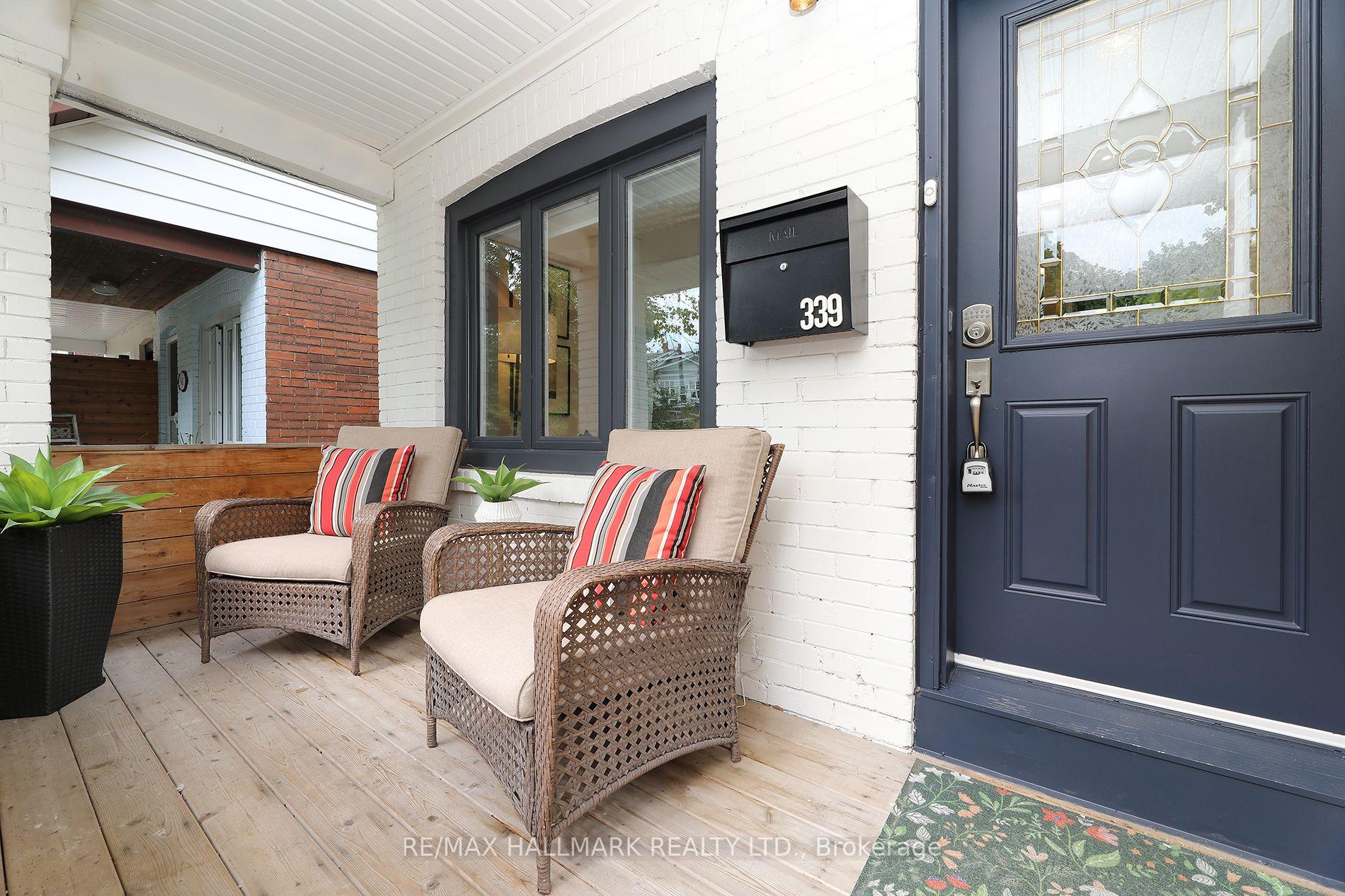 Photo 4 of 339 Scarborough Road, Toronto, The Beaches — HOMEH