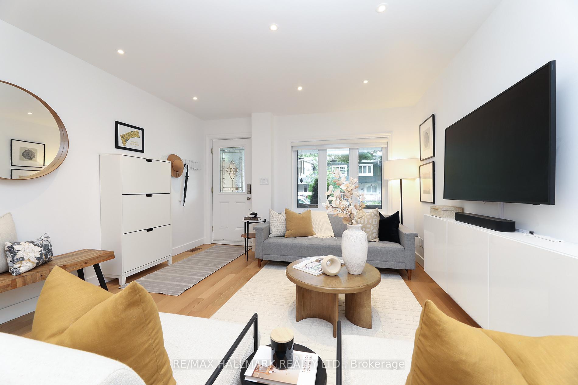 Photo 9 of 339 Scarborough Road, Toronto, The Beaches — HOMEH