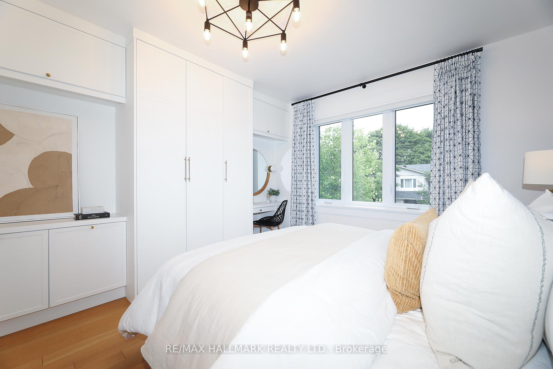 Photo 23 of 339 Scarborough Road, Toronto, The Beaches — HOMEH