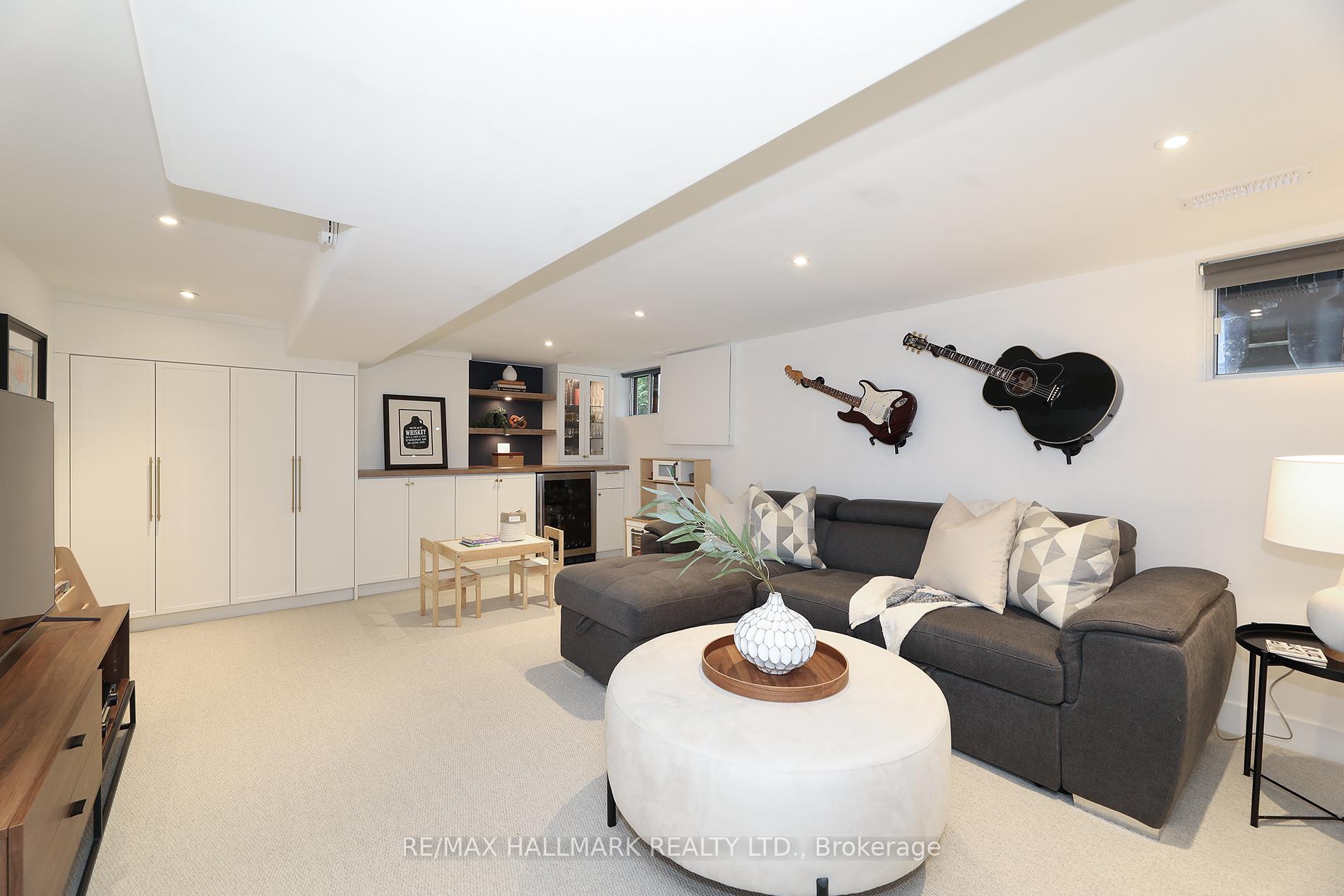 Photo 38 of 339 Scarborough Road, Toronto, The Beaches — HOMEH