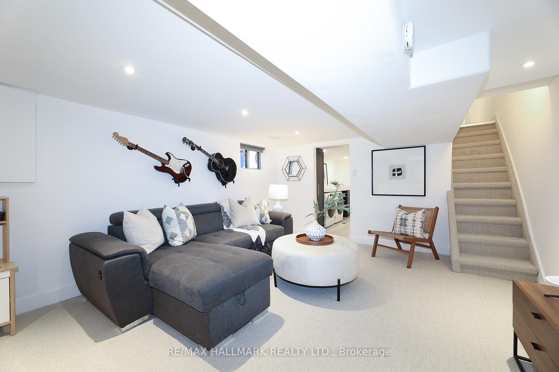 Photo 42 of 339 Scarborough Road, Toronto, The Beaches — HOMEH