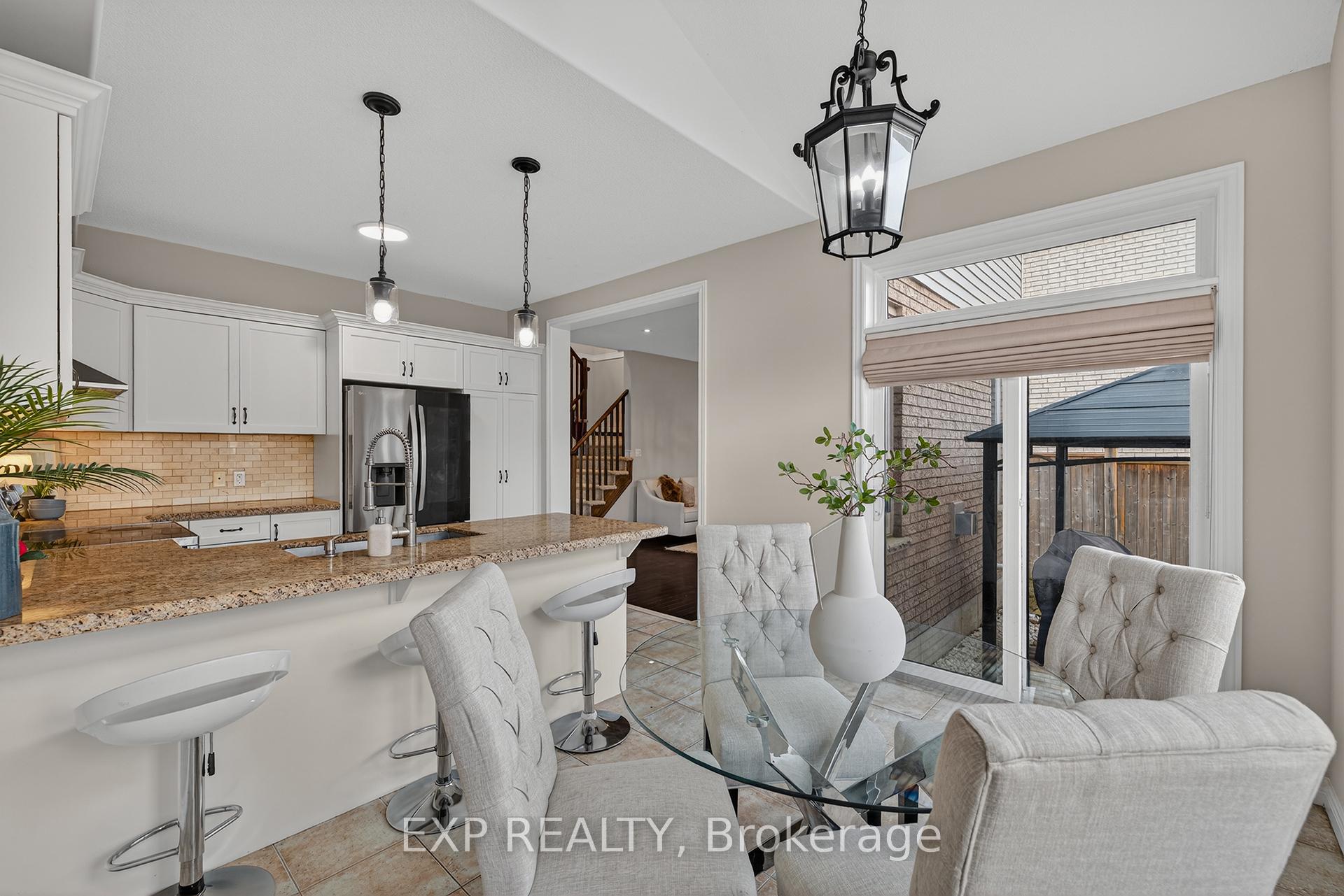 Photo 15 of 100 Garinger Crescent, Hamilton, Binbrook — HOMEH