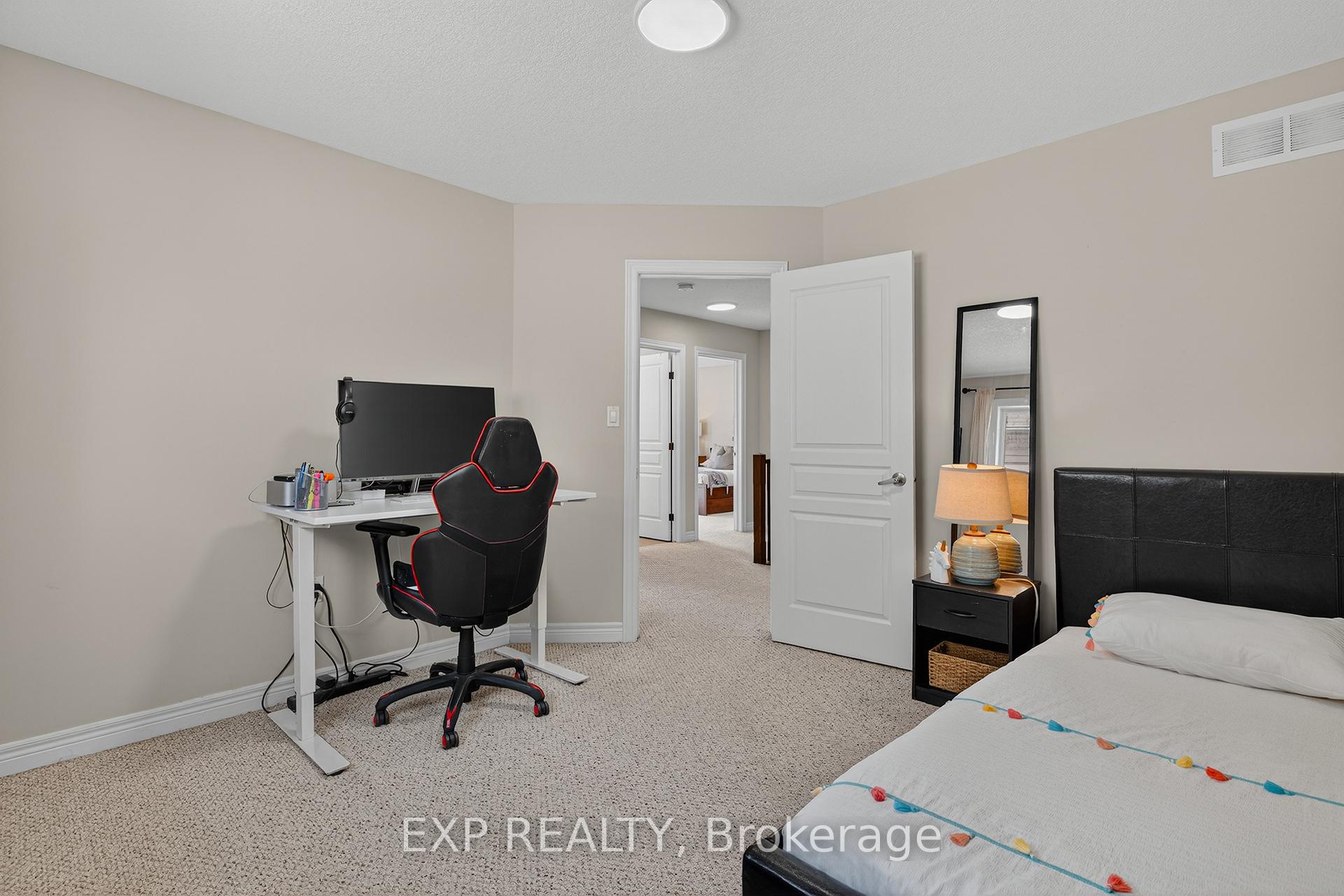 Photo 27 of 100 Garinger Crescent, Hamilton, Binbrook — HOMEH