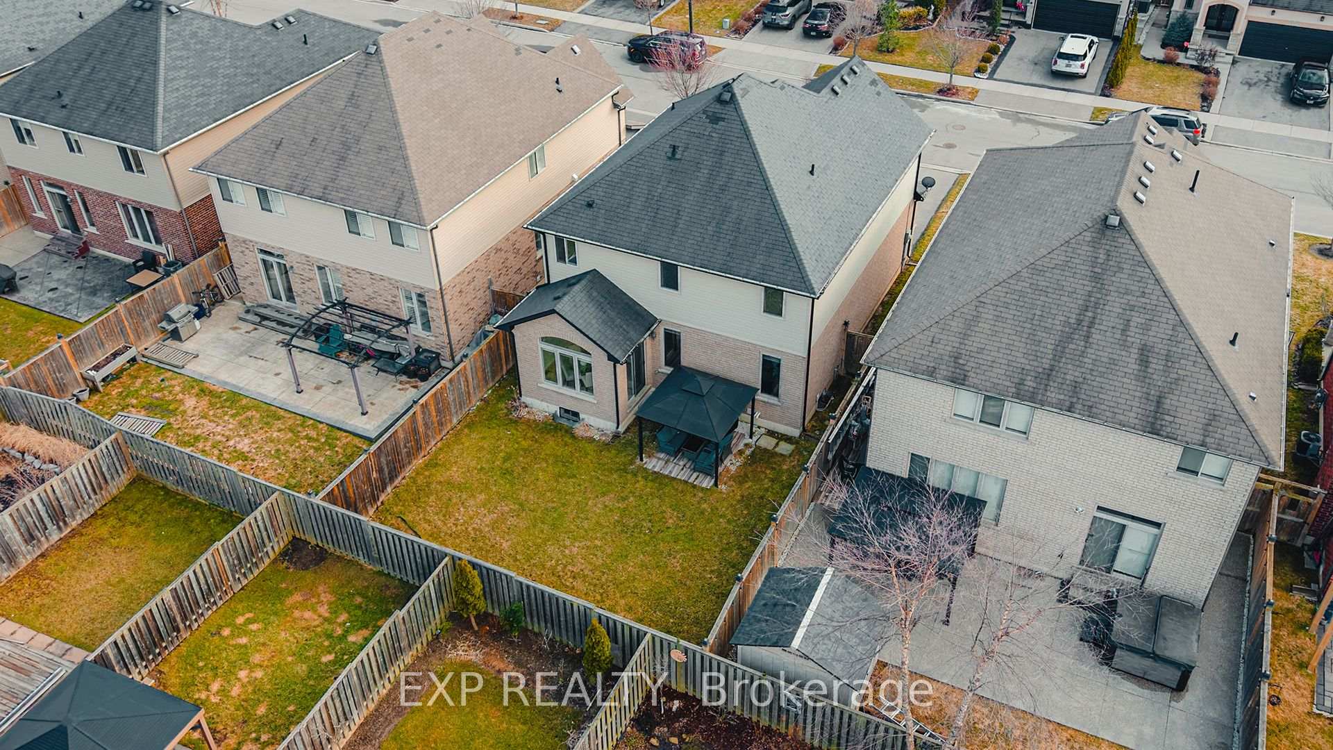Photo 30 of 100 Garinger Crescent, Hamilton, Binbrook — HOMEH