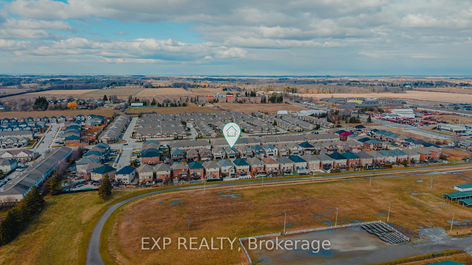 Photo 33 of 100 Garinger Crescent, Hamilton, Binbrook — HOMEH