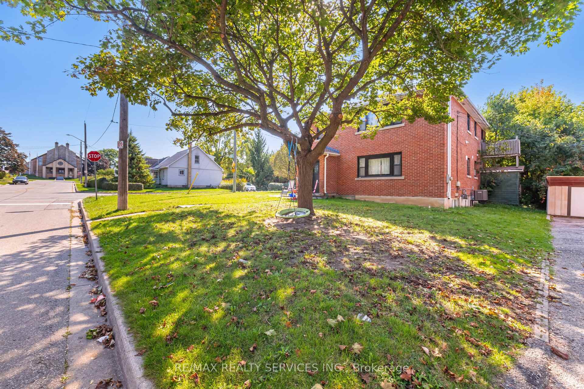 Photo 3 of Unit (Lower), 21 Beverley Street, Waterloo, Uptown West — HOMEH