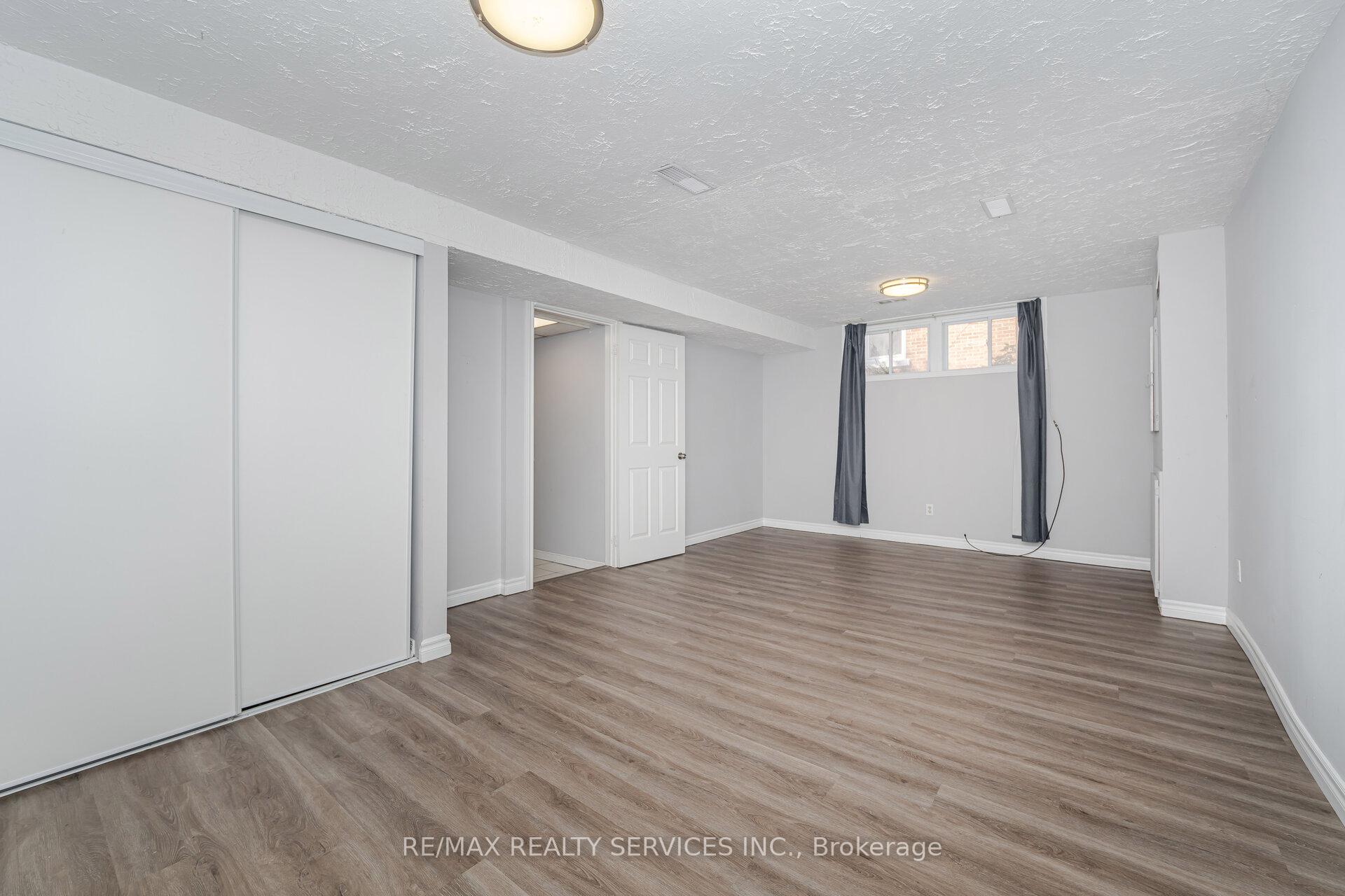 Photo 7 of Unit (Lower), 21 Beverley Street, Waterloo, Uptown West — HOMEH