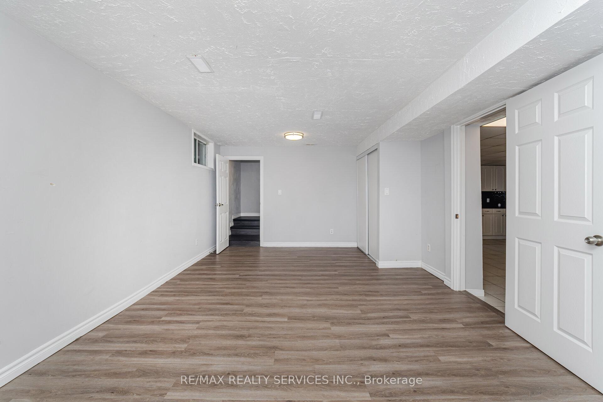 Photo 9 of Unit (Lower), 21 Beverley Street, Waterloo, Uptown West — HOMEH