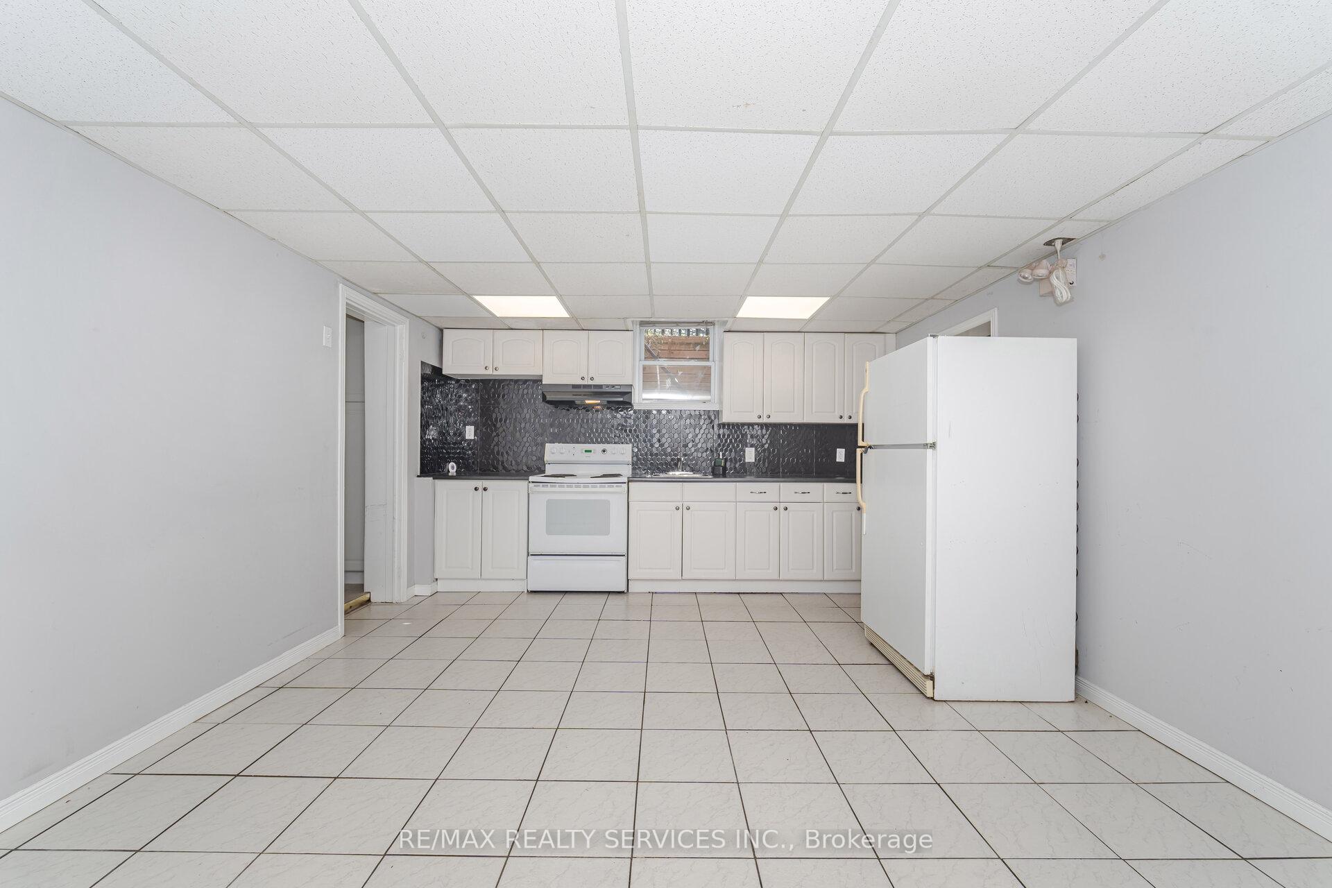 Photo 11 of Unit (Lower), 21 Beverley Street, Waterloo, Uptown West — HOMEH
