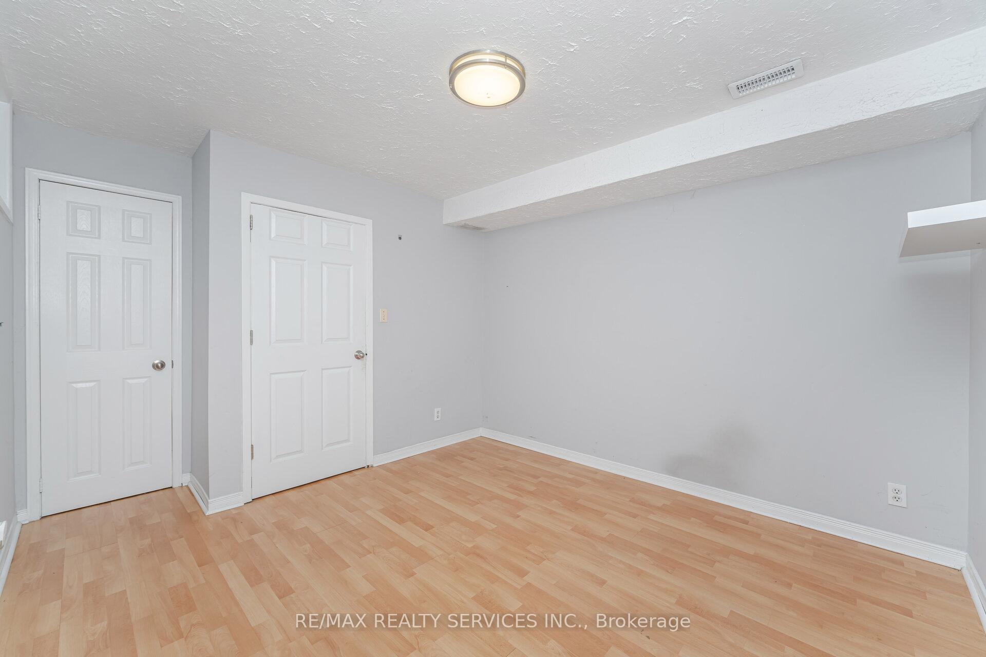 Photo 18 of Unit (Lower), 21 Beverley Street, Waterloo, Uptown West — HOMEH