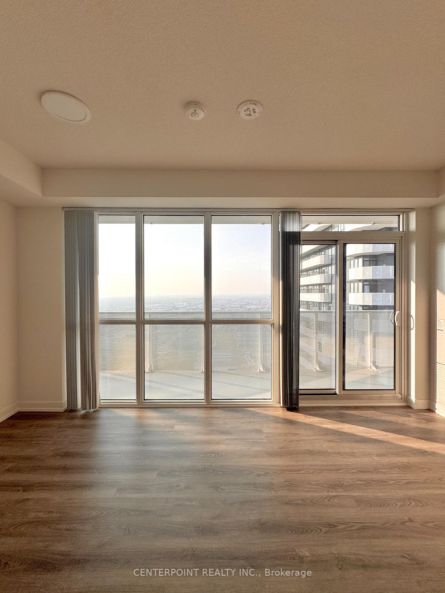 Photo 11 of Unit 5212, 195 Commerce Street, Vaughan, Vaughan Corporate Centre — HOMEH
