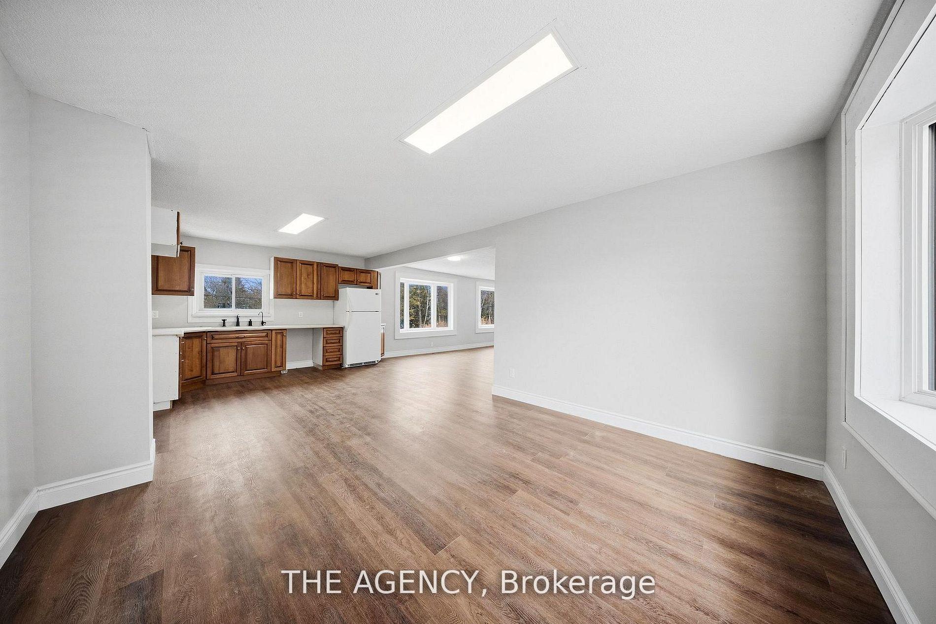 Photo 5 of Unit B, 75 Robinson Road, North Dumfries — HOMEH