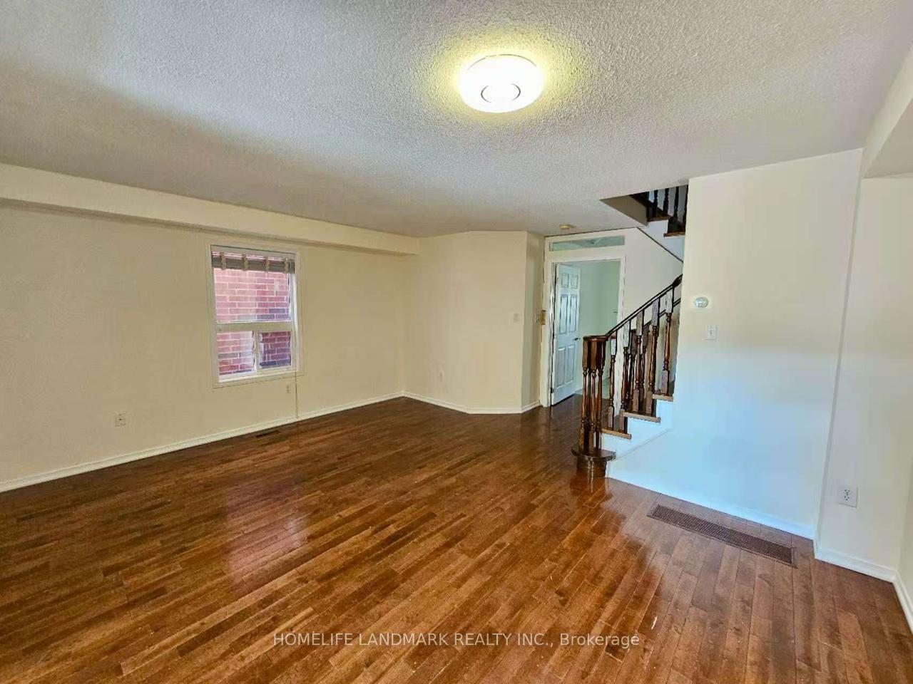 Photo 2 of 56 Briarcrest Drive, Markham, Berczy — HOMEH