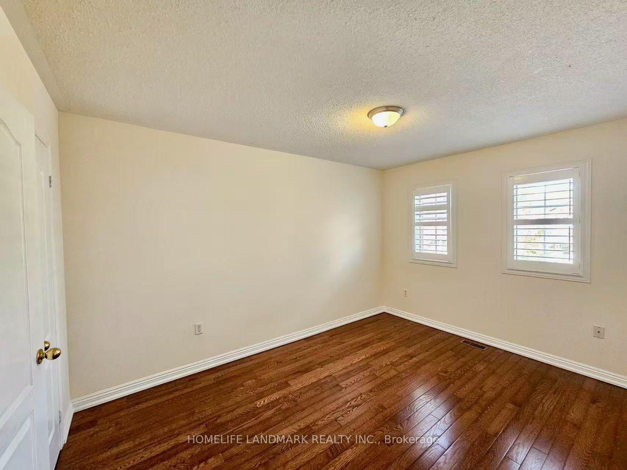 Photo 8 of 56 Briarcrest Drive, Markham, Berczy — HOMEH
