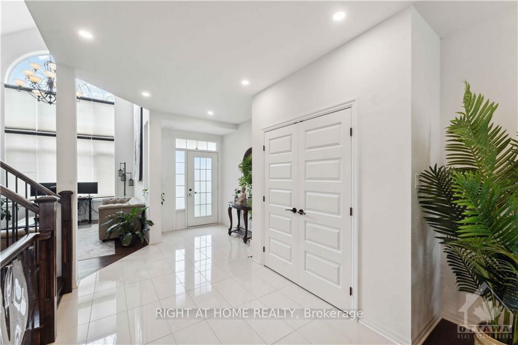 Photo 2 of 546 Peerless Street, Ottawa, Barrhaven - Cedargrove/Fraserdale — HOMEH