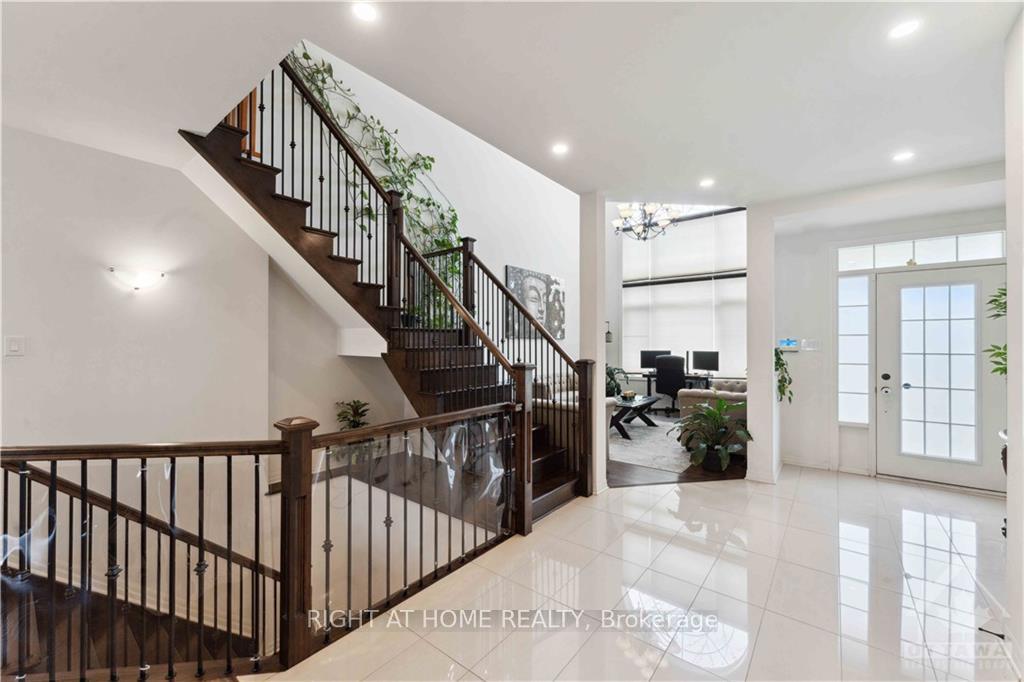 Photo 3 of 546 Peerless Street, Ottawa, Barrhaven - Cedargrove/Fraserdale — HOMEH