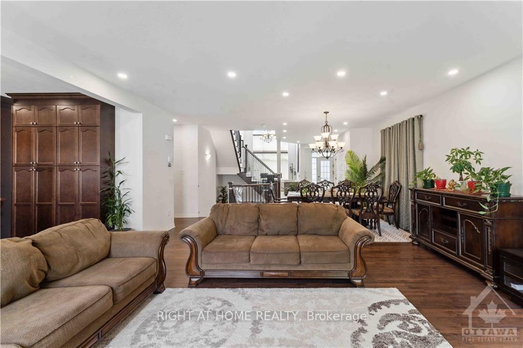 Photo 5 of 546 Peerless Street, Ottawa, Barrhaven - Cedargrove/Fraserdale — HOMEH