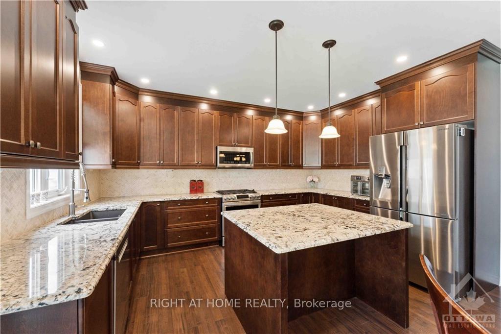 Photo 7 of 546 Peerless Street, Ottawa, Barrhaven - Cedargrove/Fraserdale — HOMEH