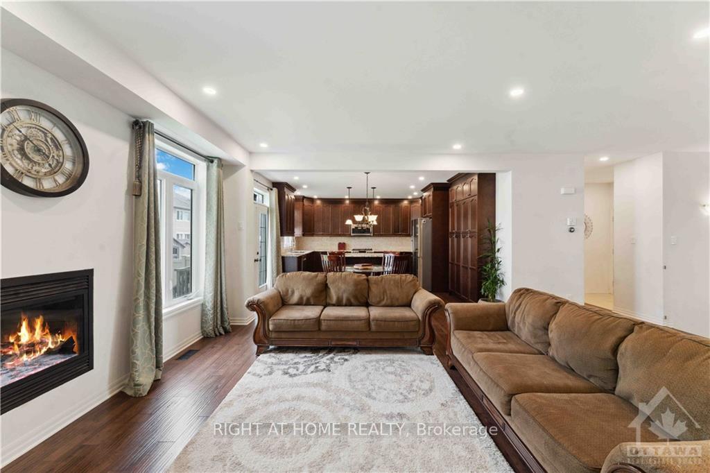 Photo 11 of 546 Peerless Street, Ottawa, Barrhaven - Cedargrove/Fraserdale — HOMEH