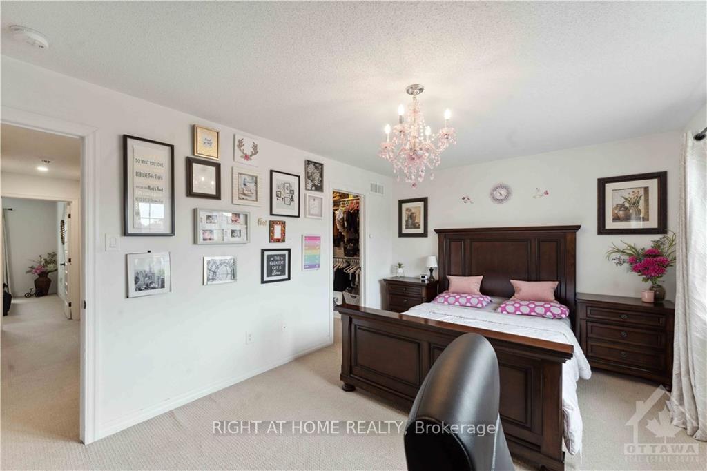 Photo 12 of 546 Peerless Street, Ottawa, Barrhaven - Cedargrove/Fraserdale — HOMEH
