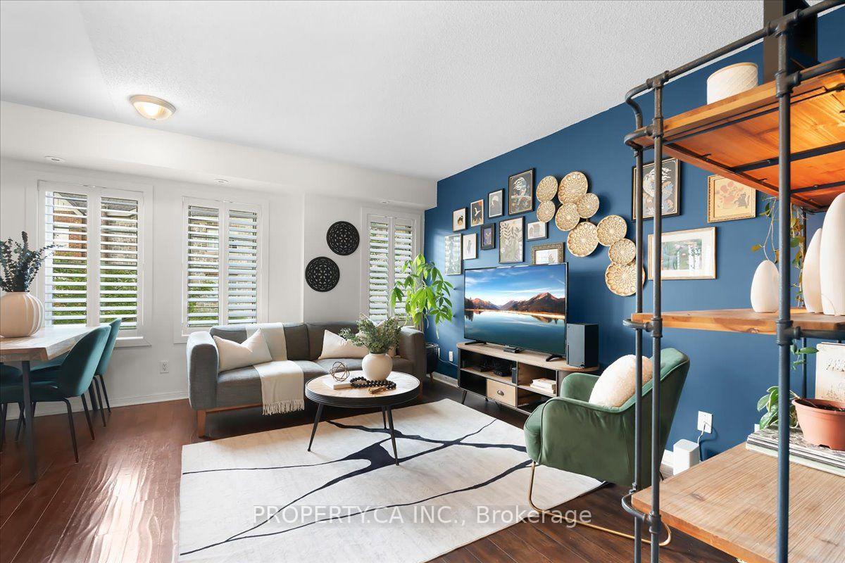 Photo 2 of Unit Th92, 9 Windermere Avenue, Toronto, High Park-Swansea — HOMEH