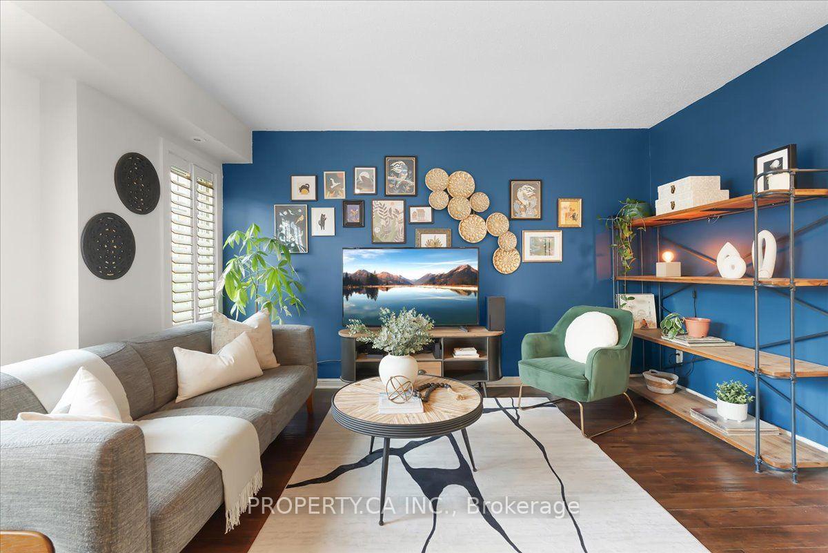 Photo 3 of Unit Th92, 9 Windermere Avenue, Toronto, High Park-Swansea — HOMEH