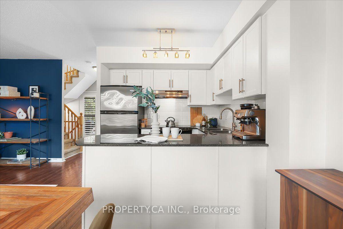 Photo 9 of Unit Th92, 9 Windermere Avenue, Toronto, High Park-Swansea — HOMEH