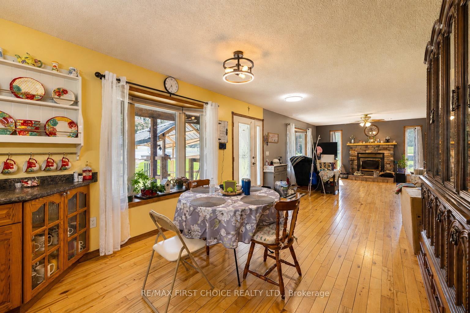 Photo 9 of 250 Falls Road, Neebing, Blake — HOMEH
