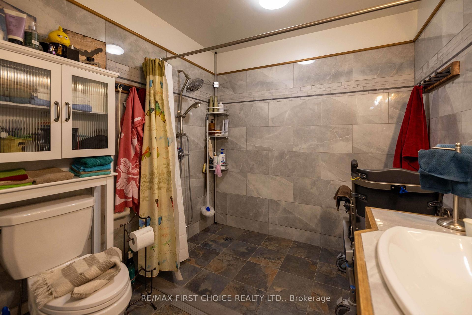 Photo 12 of 250 Falls Road, Neebing, Blake — HOMEH