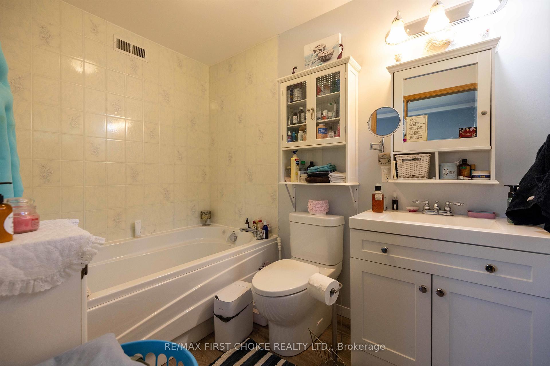 Photo 15 of 250 Falls Road, Neebing, Blake — HOMEH