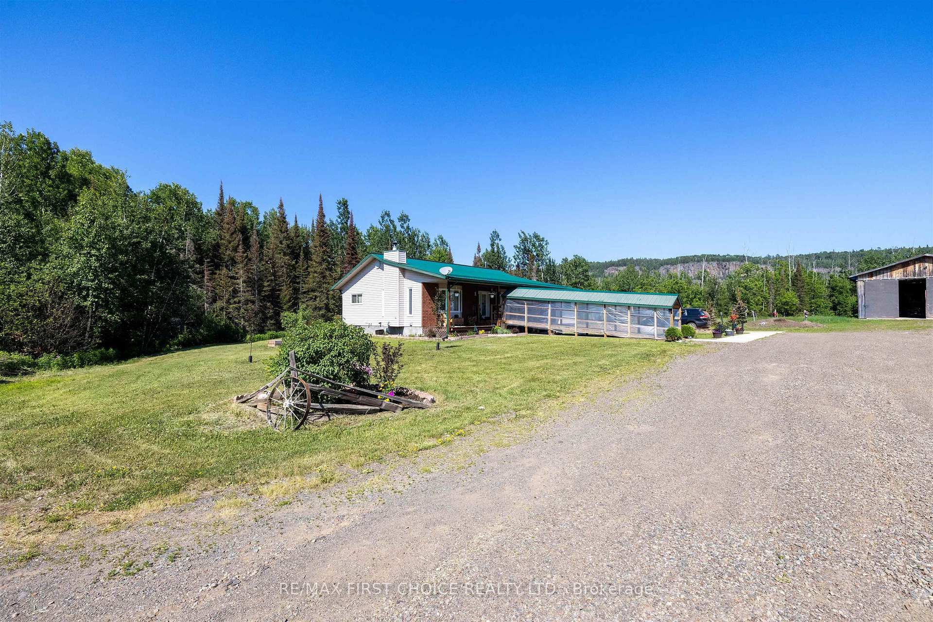 Photo 34 of 250 Falls Road, Neebing, Blake — HOMEH
