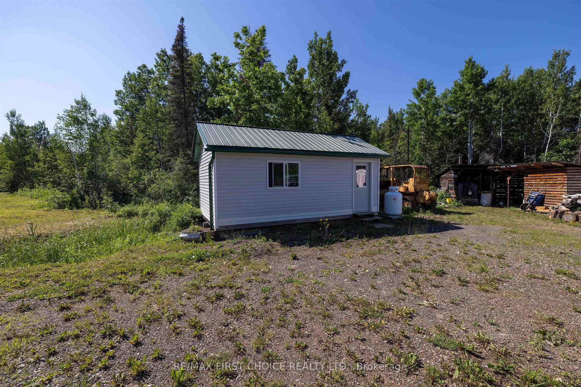Photo 36 of 250 Falls Road, Neebing, Blake — HOMEH
