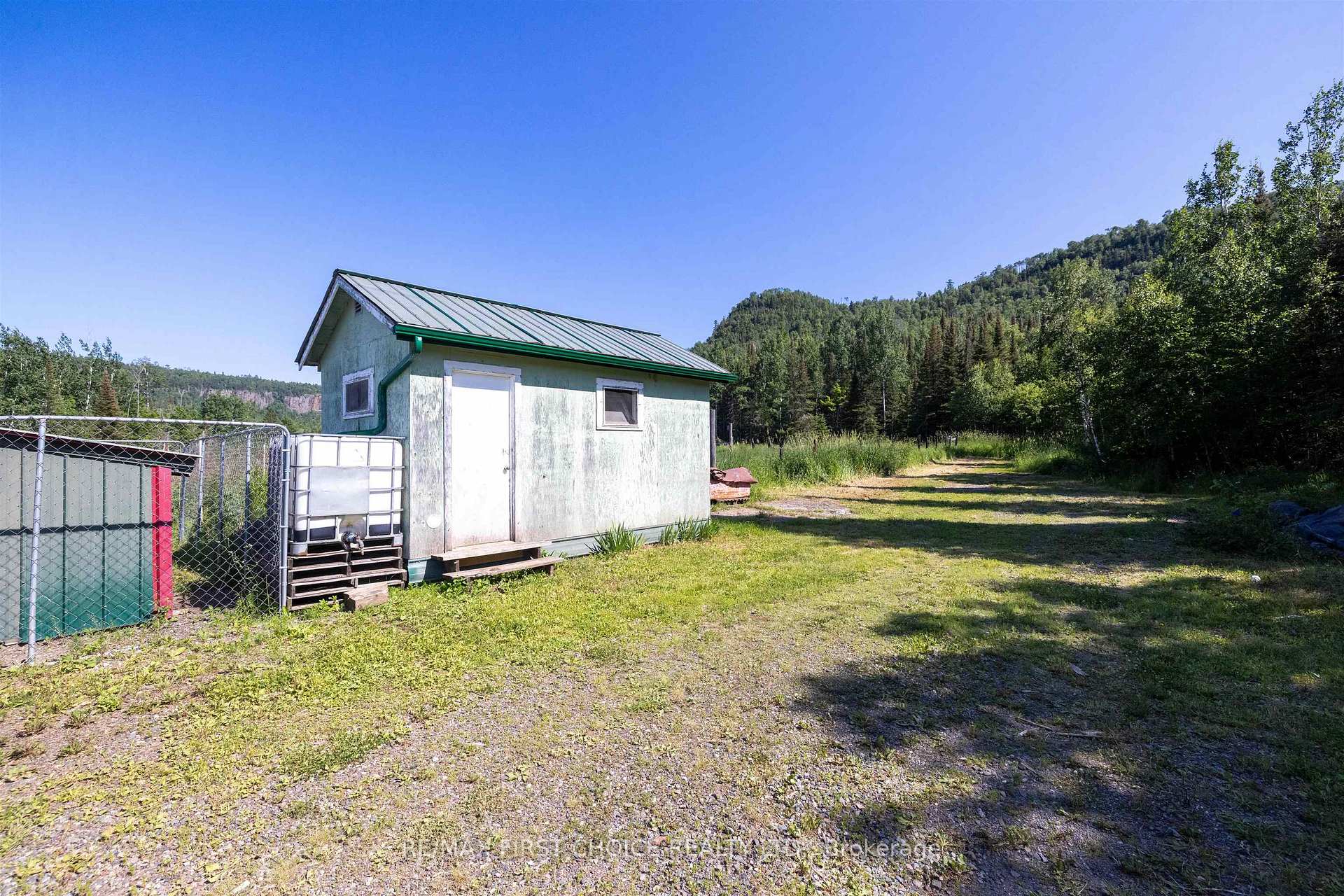 Photo 39 of 250 Falls Road, Neebing, Blake — HOMEH