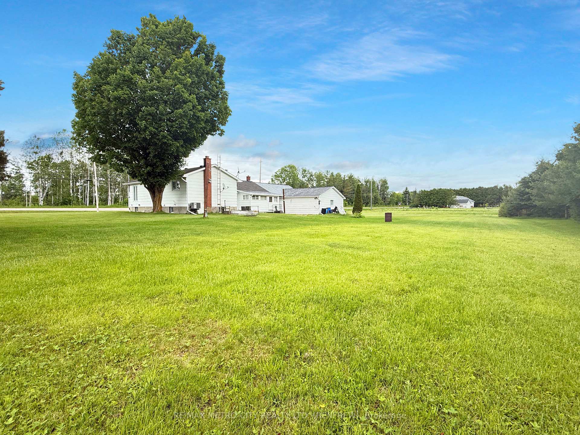 Photo 25 of 1247 Haley Road, Whitewater Region, Whitewater Region — HOMEH