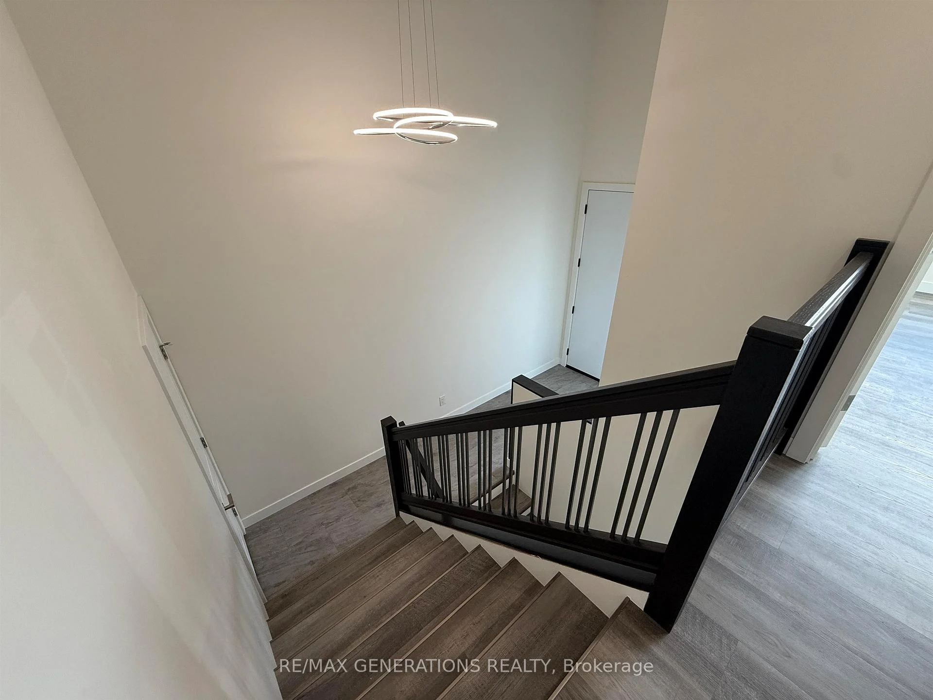 Photo 7 of 154 Bruin Crescent, Thunder Bay, Parkdale — HOMEH