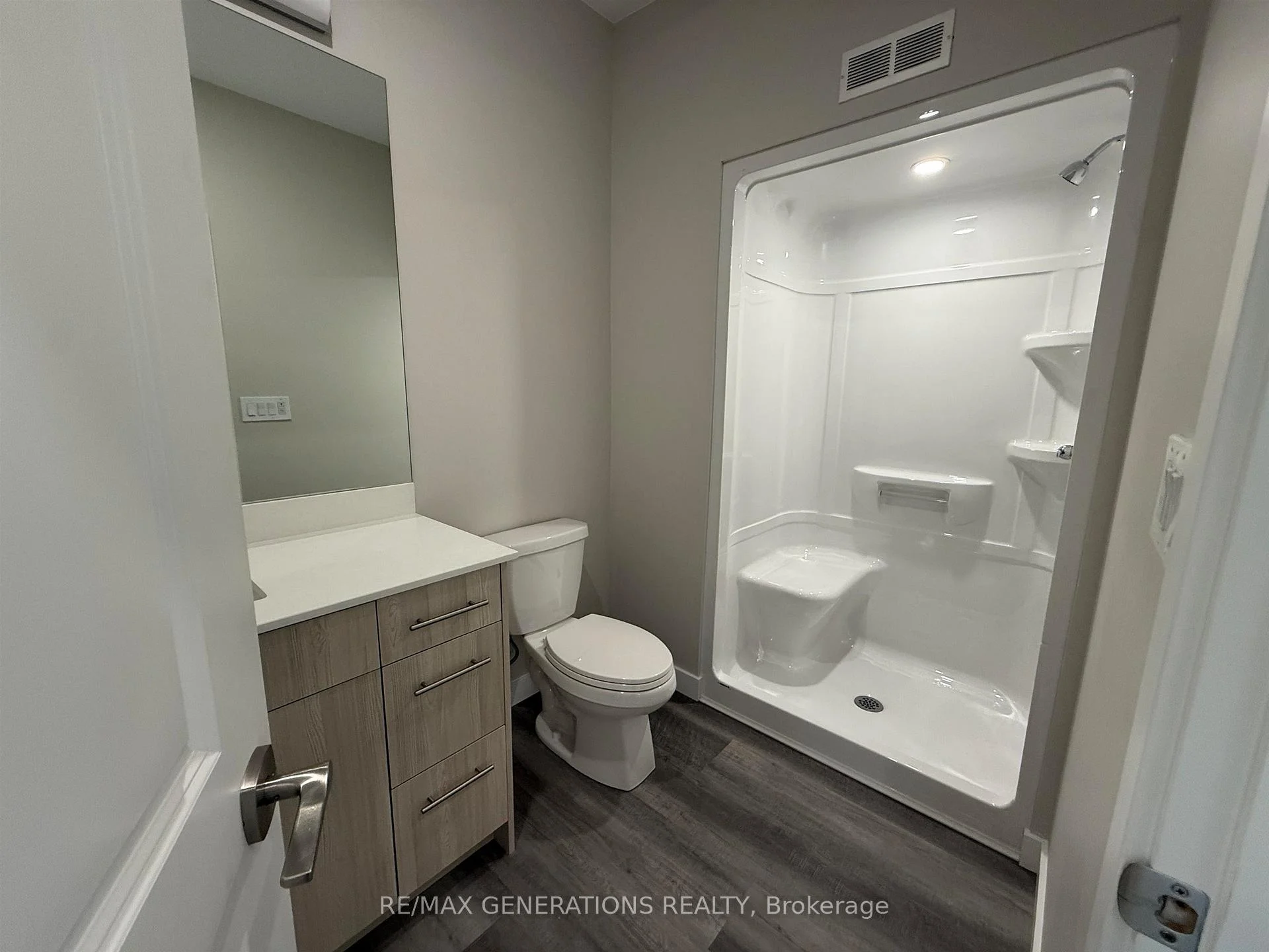 Photo 9 of 154 Bruin Crescent, Thunder Bay, Parkdale — HOMEH