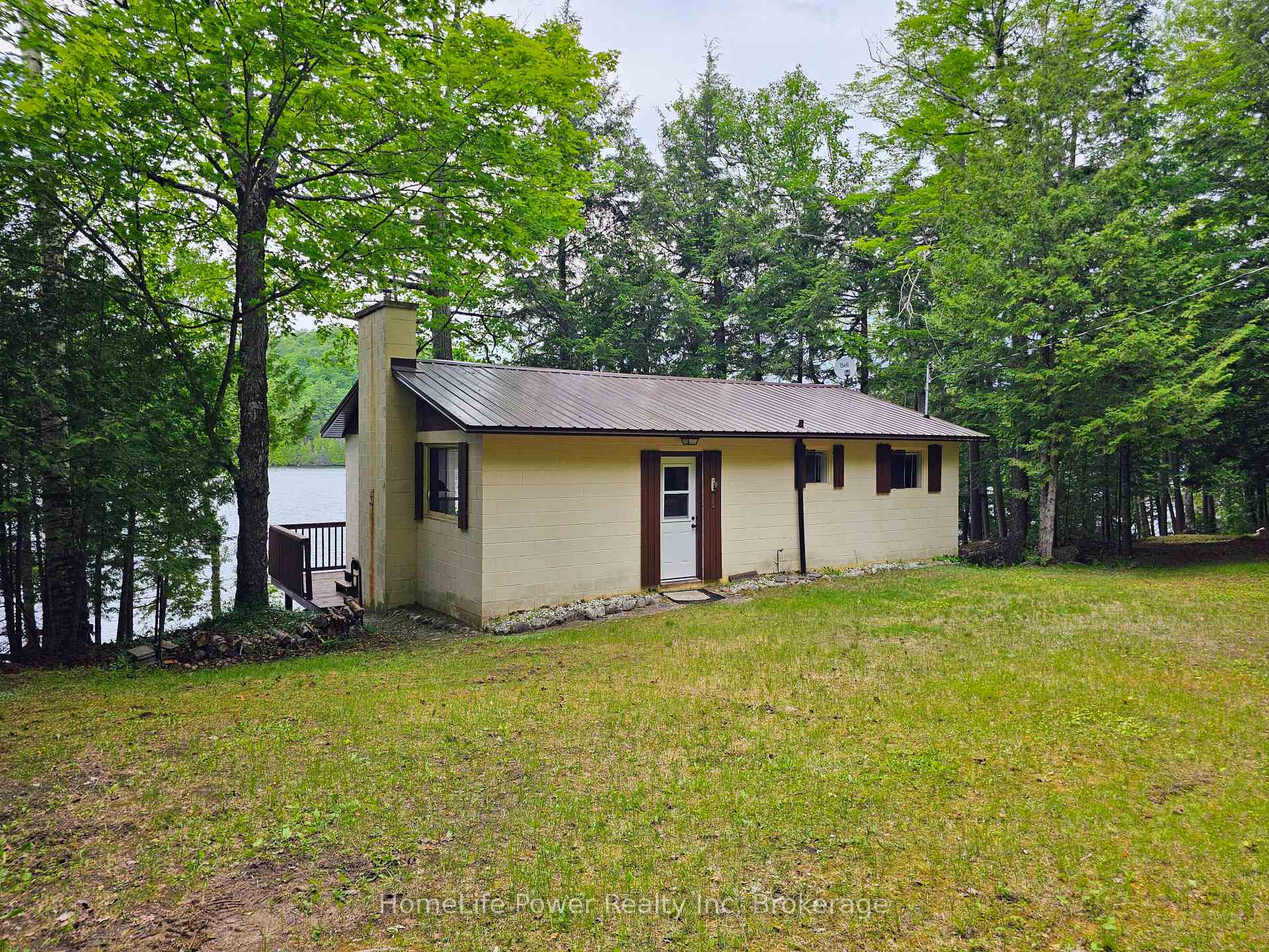 Photo 1 of 1021 Chalmers Lane, Frontenac, Frontenac North — HOMEH