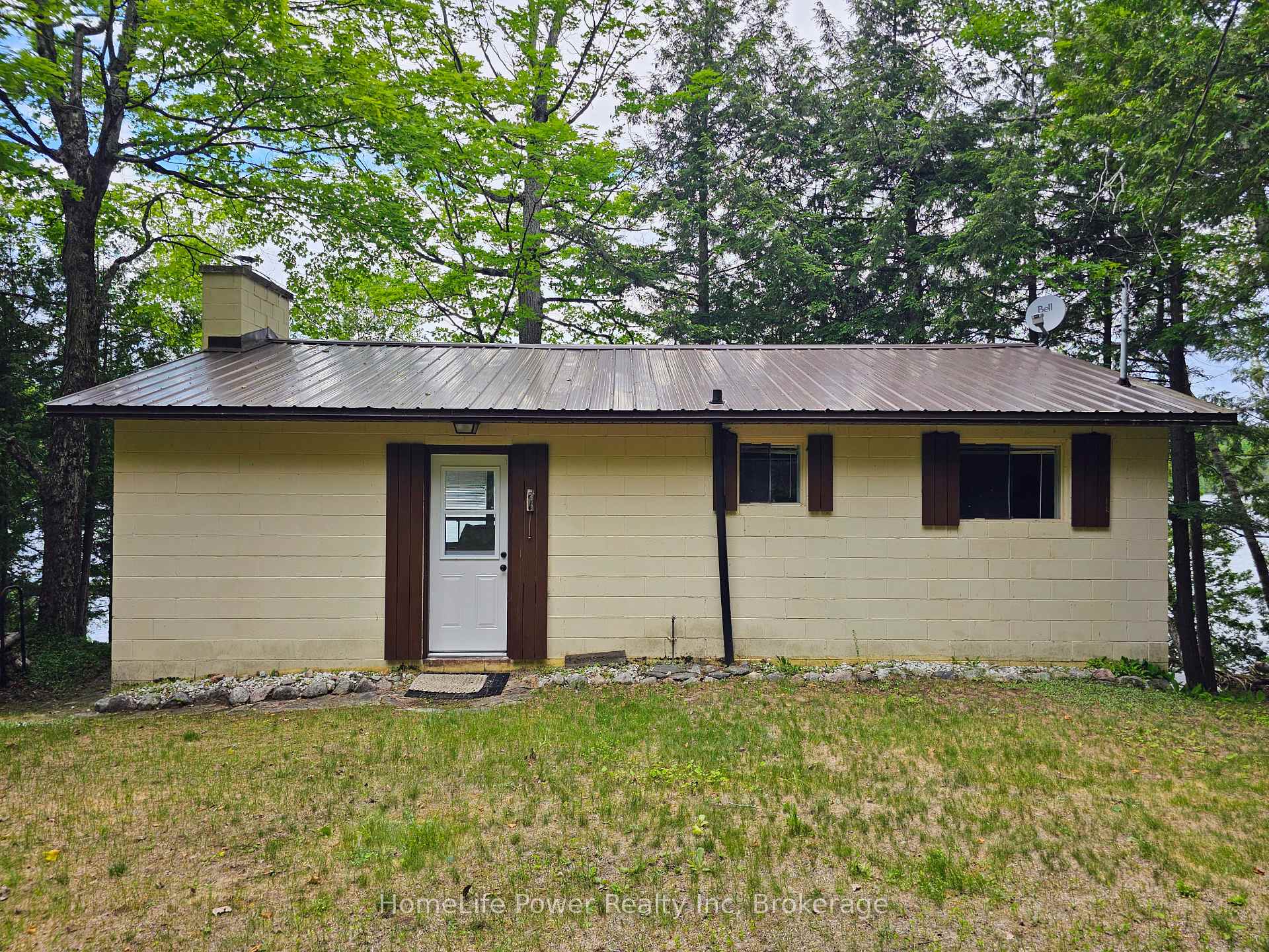 Photo 2 of 1021 Chalmers Lane, Frontenac, Frontenac North — HOMEH