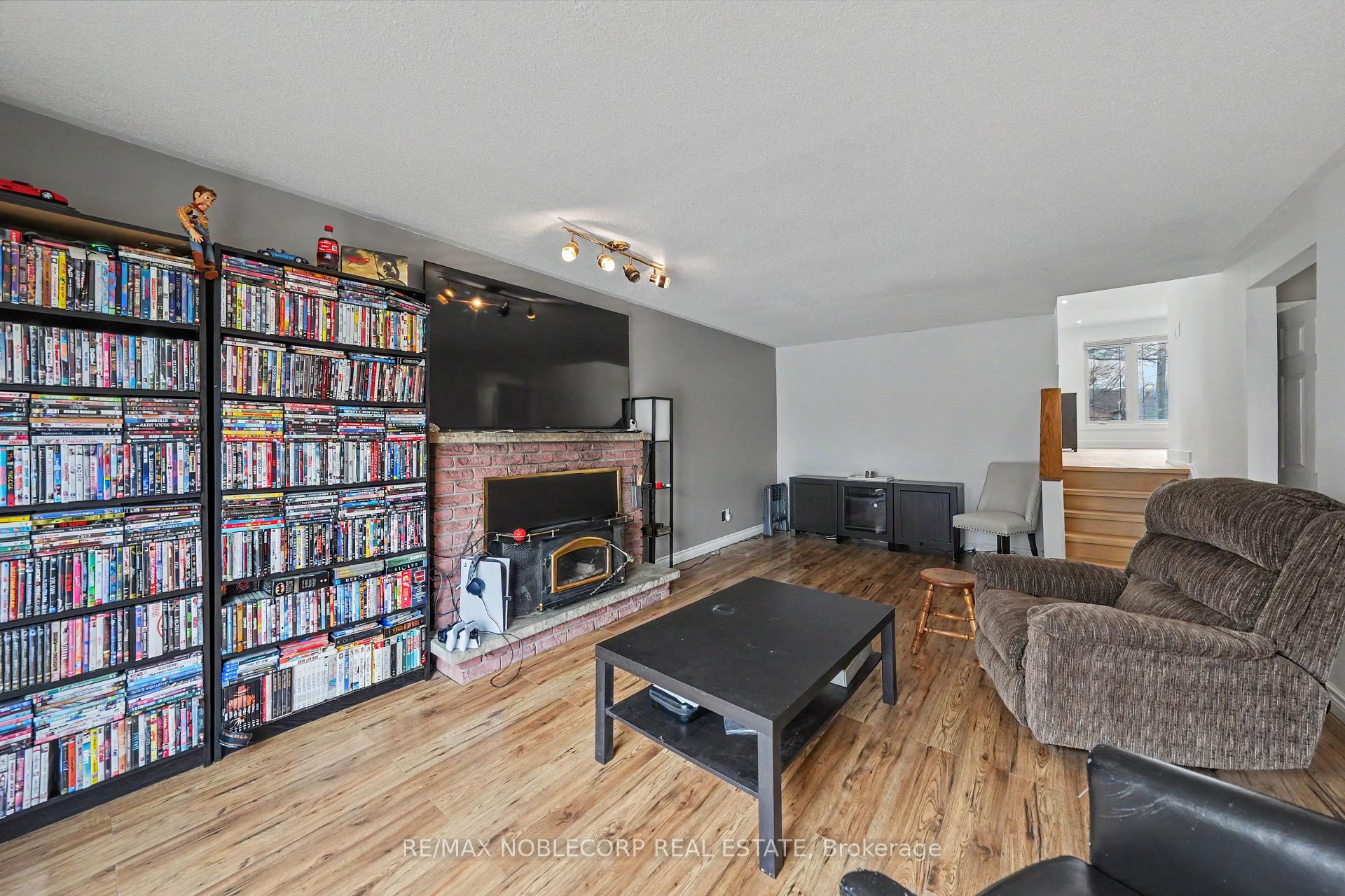 Photo 21 of 24 Maple Avenue W, New Tecumseth, Beeton — HOMEH