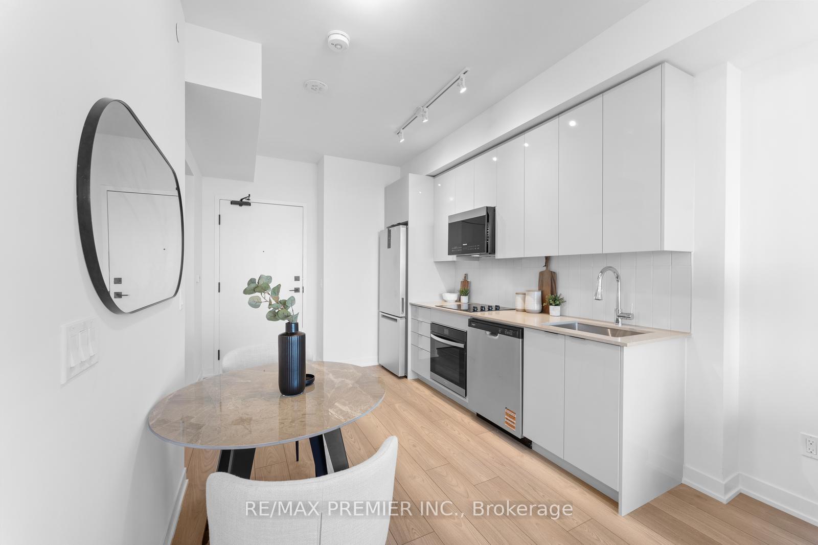 Photo 7 of Unit 2206, 474 Caldari Road, Vaughan, Concord — HOMEH