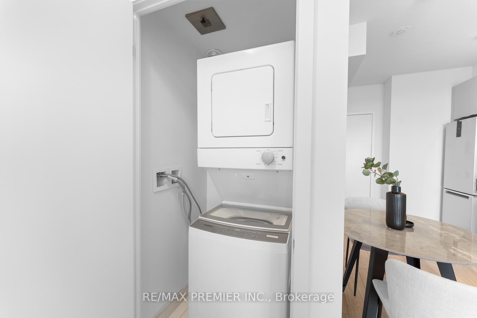 Photo 21 of Unit 2206, 474 Caldari Road, Vaughan, Concord — HOMEH