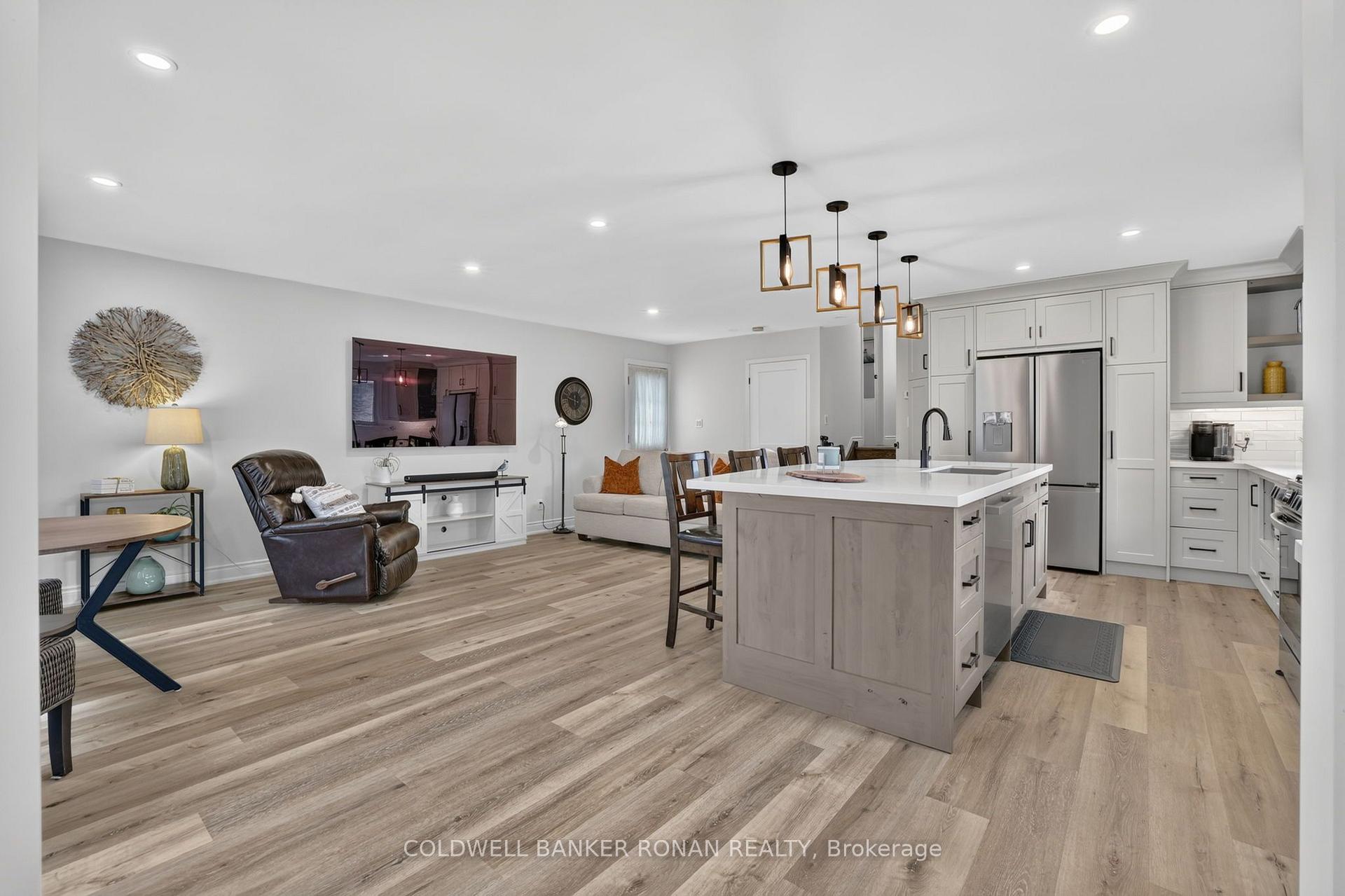Photo 6 of 281 Tupper Boulevard, New Tecumseth, Alliston — HOMEH
