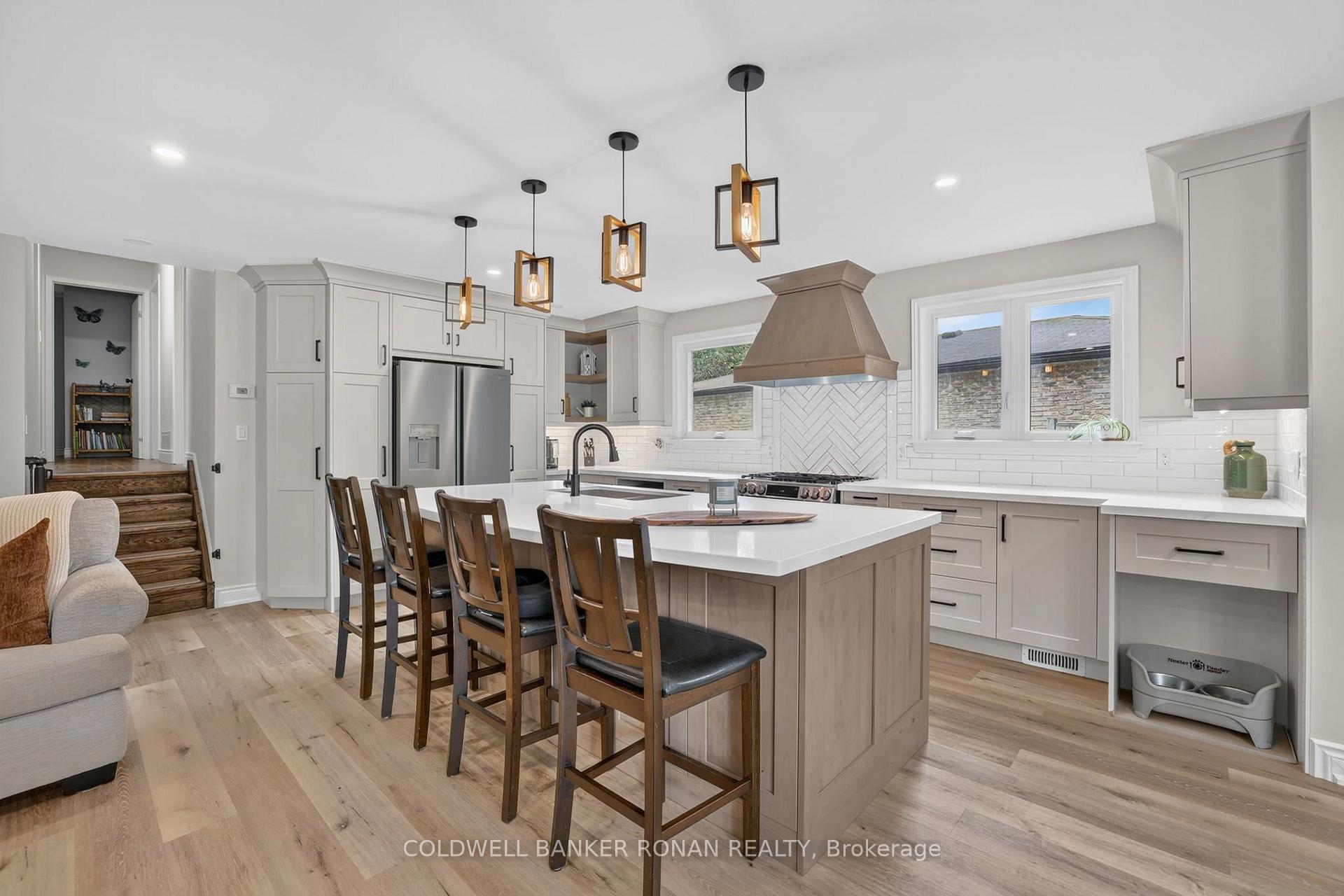Photo 8 of 281 Tupper Boulevard, New Tecumseth, Alliston — HOMEH