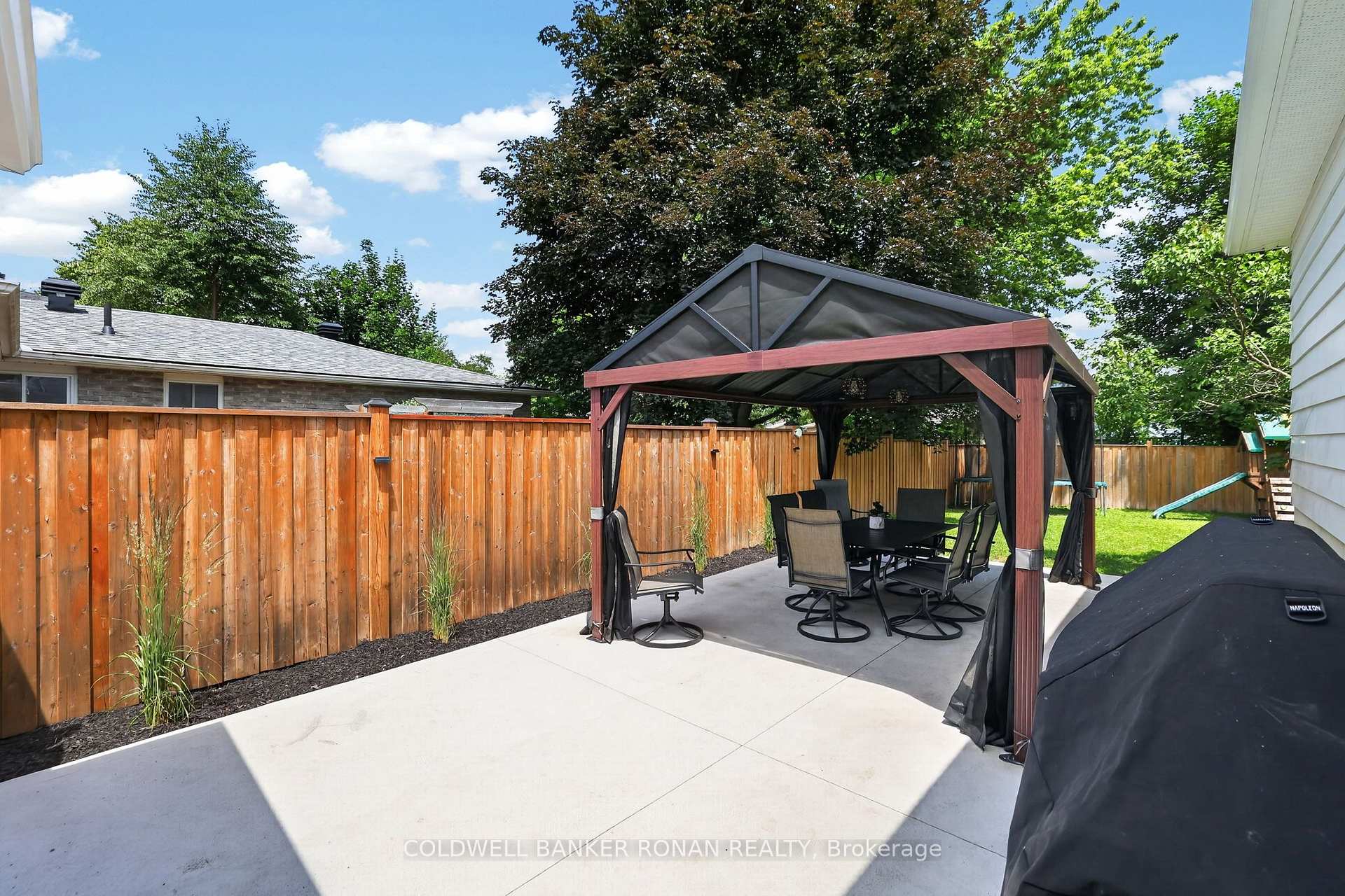 Photo 35 of 281 Tupper Boulevard, New Tecumseth, Alliston — HOMEH