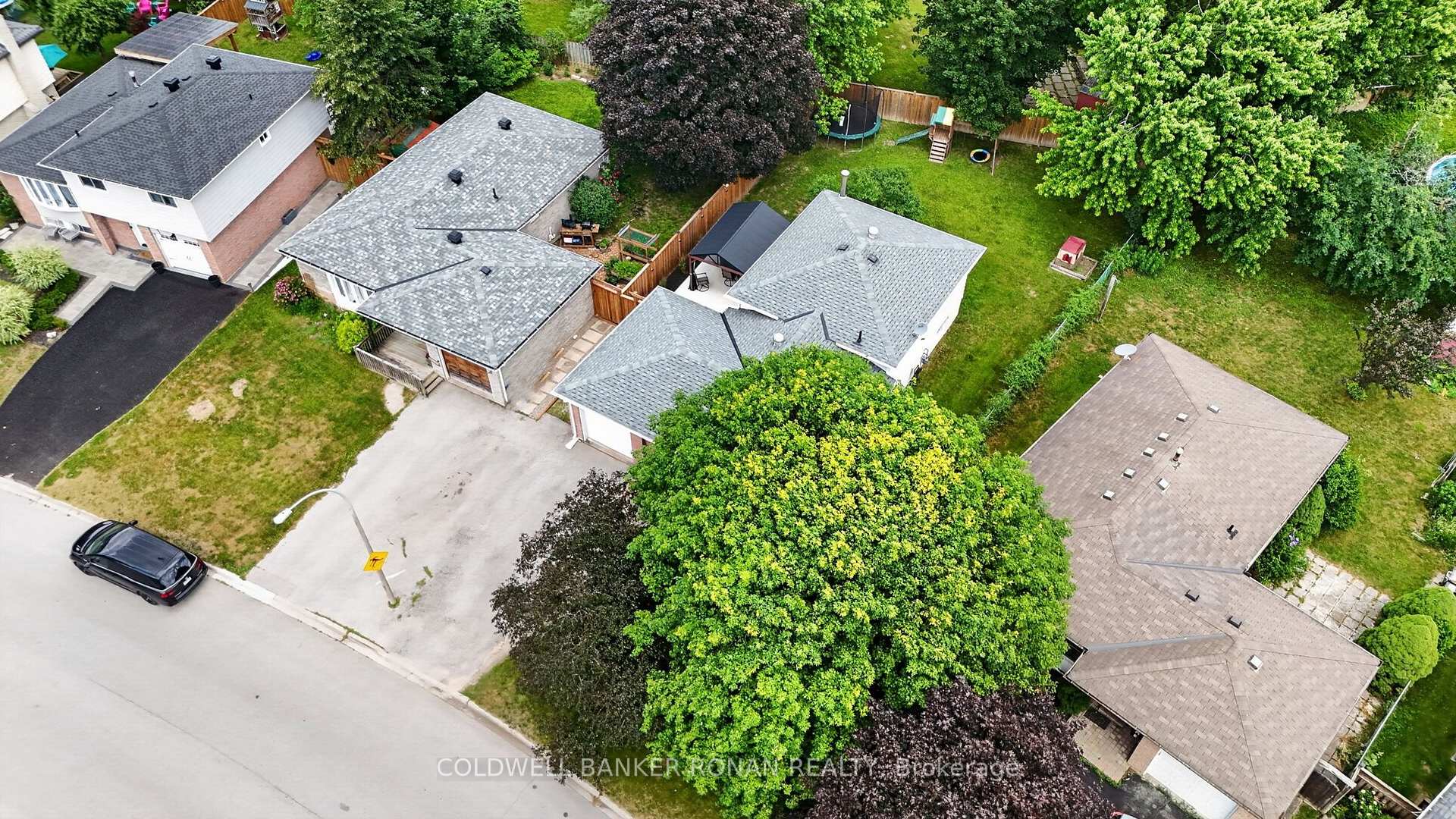Photo 43 of 281 Tupper Boulevard, New Tecumseth, Alliston — HOMEH