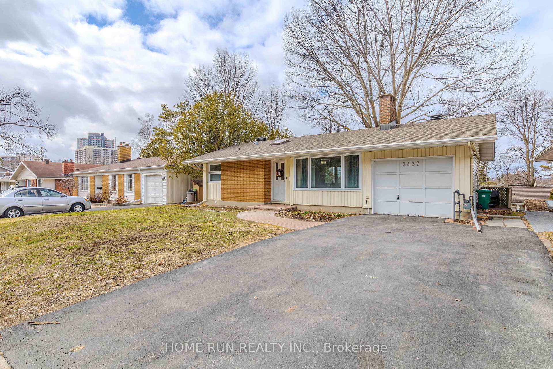Photo 2 of 2437 Baseline Road, Ottawa, Queensway Terrace South/Ridgeview — HOMEH